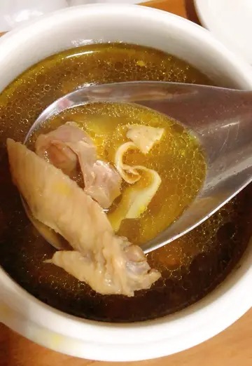清炖花胶的做法咸的(用鱼鳔煲汤的做法是什么？)