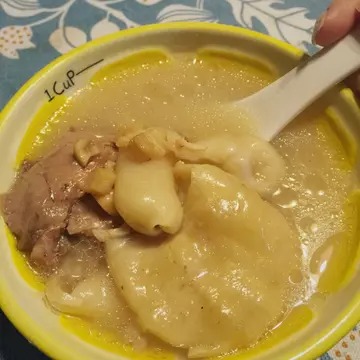 花胶麦冬瘦肉功效(麦冬太子参煲瘦肉功效？)