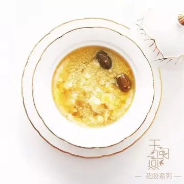 煲花胶汤 煲花胶汤什么时候放花胶