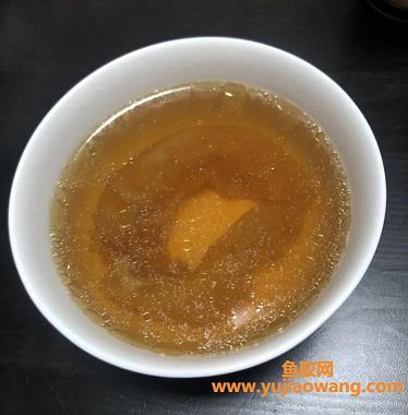 鱼胶炖乌鸡的作用(花胶炖乌鸡放什么材料) 鱼胶炖乌鸡的作用(花胶炖乌鸡放什么材料)