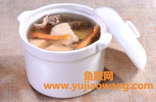 鱼胶可以炖洋参吗(鱼胶炖西洋参会上火吗)