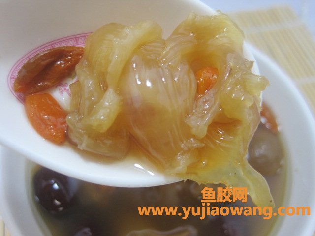 临产一周天天吃鱼胶（孕晚期吃鱼胶对胎儿好吗）