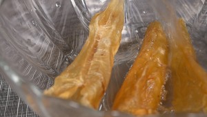 孕妇前3个月可以吃鱼胶么（孕妇吃花胶最佳时间）