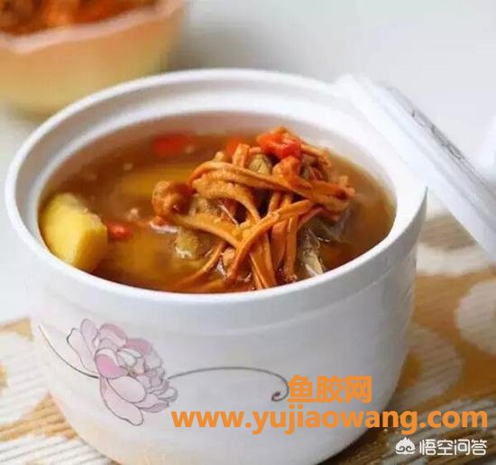 虫草花可以跟鱼胶一起煲汤吗()