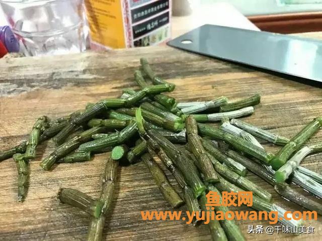 鱼胶煲瘦肉的做法大全(鸡肉炖鱼胶的家常做法大全怎么做好？)