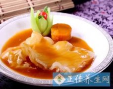 乌鸡椰子鱼胶同吃好吗(椰子花胶炖鸡适合什么体质的人食用？