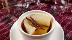 月经快结束可以吃鱼胶吗(来月经可以吃鱼胶吗？)