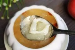 鱼胶原蛋白肽丰胸吗(鱼胶原蛋白肽粉功效？)