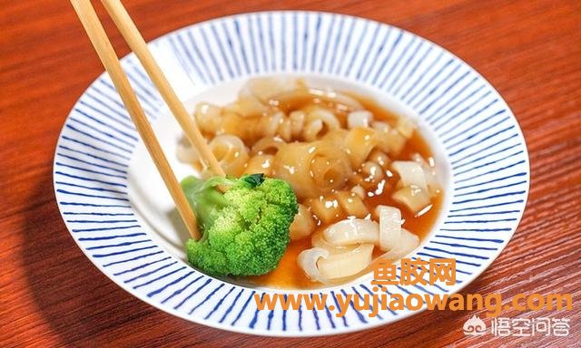 鱼胶可以和红枣老鸡一起炖吗(花胶羊肚菌松菌能一起煲汤？)