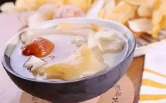 吃牛肉可以吃鱼胶吗(鱼胶怎么吃最好？)