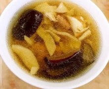 鱼胶炖牛奶红枣枸杞的功效(鱼胶能煮牛奶吗？该怎么做？)