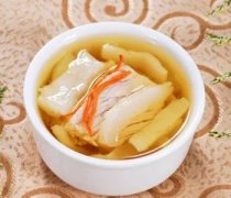 鱼胶顿排骨的做法(排骨鱼胶汤的做法步骤图，排骨鱼胶汤怎么做