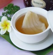 鱼胶炖薏米红枣的功效与作用(薏米加红枣和生姜是什么作用？