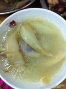 鳕鱼胶炖牛奶的做法视频(花胶炖牛奶窍门是什么？)
