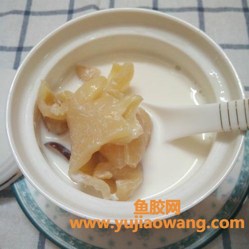 怀孕可以吃鱼胶吗(怀孕几个月可以吃鱼胶)