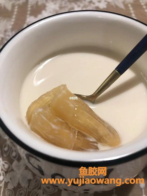 怀孕了能不能吃鱼胶(怀孕吃鱼胶好还是燕窝)