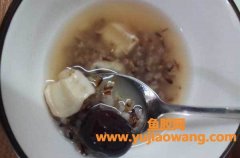 鱼胶黑米粥功效与作用(紫薯黑米粥的功效与作用)