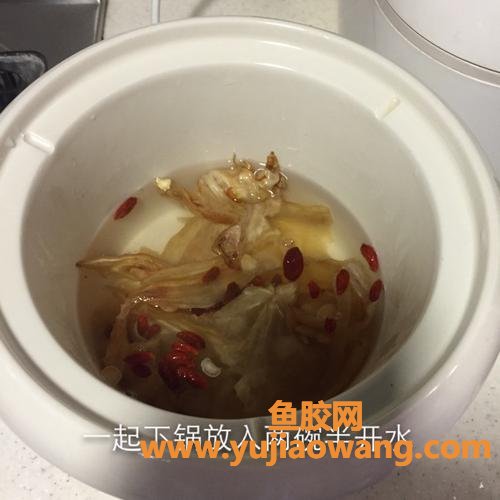 鱼胶怎么炖好吃又营养长头发 鱼胶怎么炖好吃又营养长头发