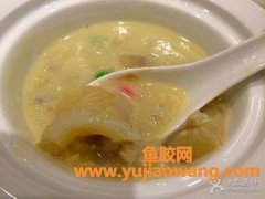 新鲜鱼胶怎么炖最有营养(新鲜鱼胶怎么晒)