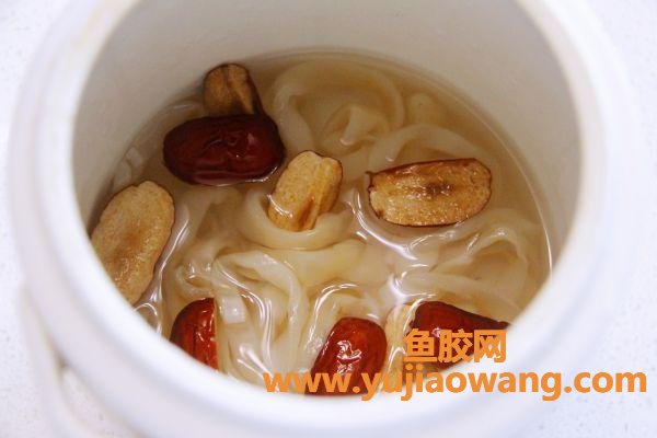花胶牛奶的功效和作用(花胶炖牛奶功效和作用)