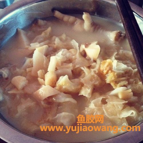 花胶煲鸡汤可以放红萝卜吗