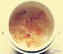 鸭煲鱼胶的功效与作用(花胶煲里的什么食材能促使孩子长高？