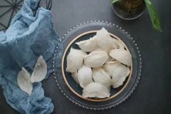 鳘鱼胶公的好还是母的好(鱼胶是吃公肚好还是母肚好？为何？