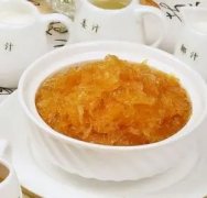 港式花胶鸡黄金汤底做法(港式花椒鸡汤为什么是黄的？如何做？
