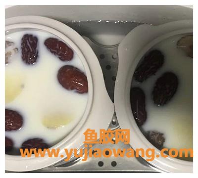 阿胶花胶炖牛奶的做法(花胶炖牛奶做法与功效)
