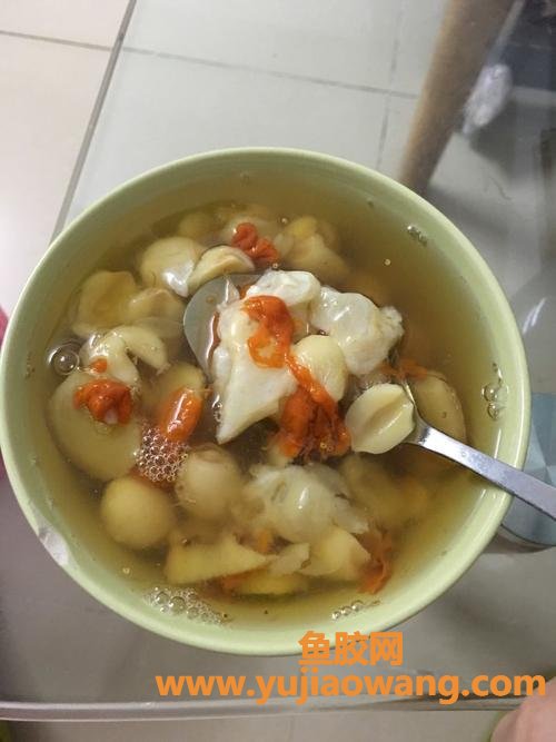 花胶燕窝可以一起炖吗(燕窝可以和花胶一起炖吗)