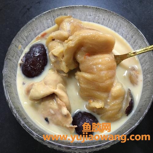 花胶炖牛奶有什么功效(花胶炖牛奶有什么功效和作用)
