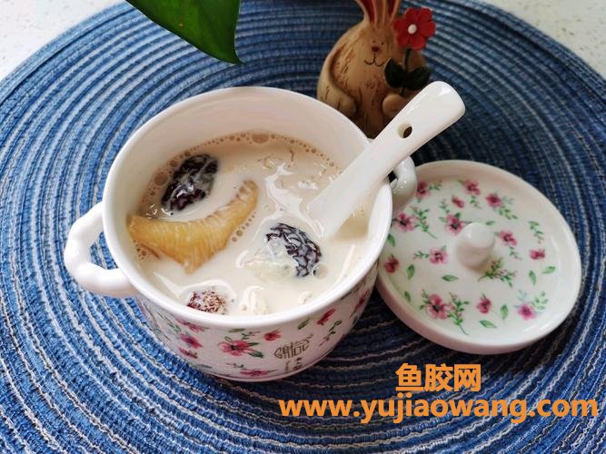 花胶炖燕窝牛奶的做法(花胶炖牛奶做法与功效)