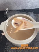 牛奶炖花胶可以加水吗(花胶炖牛奶做法可以加水吗窍门)