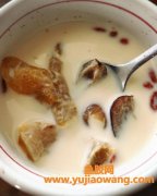 炖花胶汤要放什么药材(花胶用什么材料煲汤好)