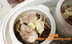 灵芝花胶猪骨汤的功效(粉葛花胶猪骨汤的功效)