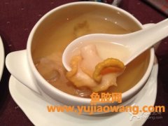 响螺花胶鸡汤功效(花胶炖响螺鸡汤功效)