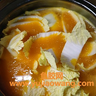 (鸡肉香菇鱼胶可以一起吗)美味不用等,金汤花胶鸡五分钟就能上桌的美 (鸡肉香菇鱼胶可以一起吗)美味不用等,金汤花胶鸡五分钟就能上桌的美