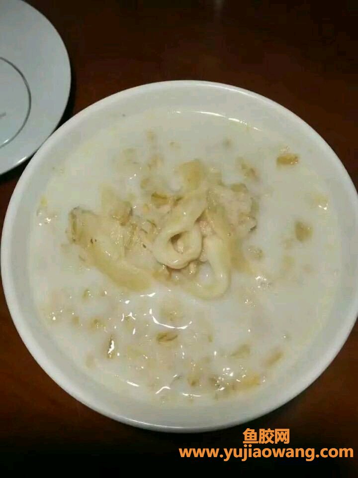 (鱼胶炖了变苦能吃吗)鱼胶也可以这么吃。
