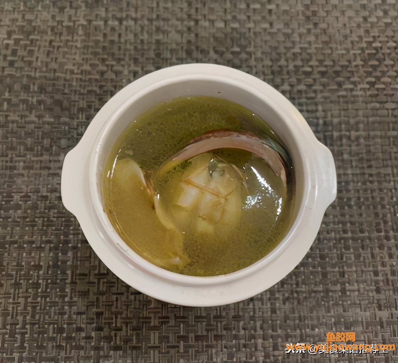 (鱼胶和鸡蛋胶怎么吃法大全)鲍鱼鸡蛋胶炖鸡汤美食推荐120期