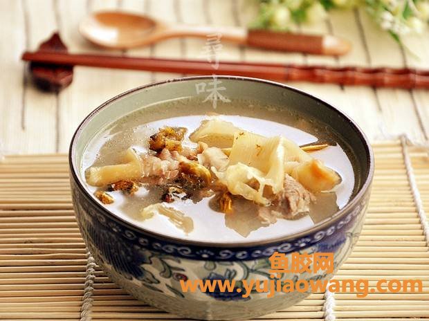 (喝了鱼胶汤 再喝酒)广东人、香港人为什么喜欢用花胶煲汤_