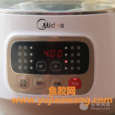 (鱼胶花生排骨汤做法)鱼胶炖排骨的做法