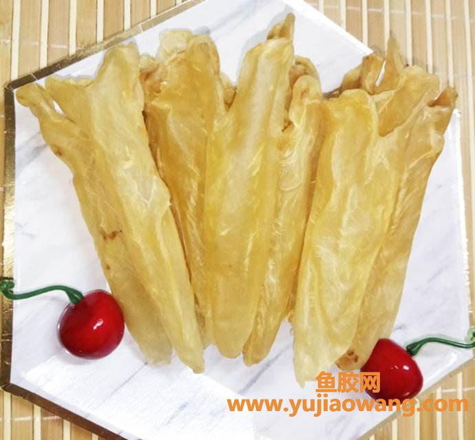 (鱼胶炖猪蹄的功效与作用)她为了让皮肤变好，天天吃猪蹄鱼胶，连吃了