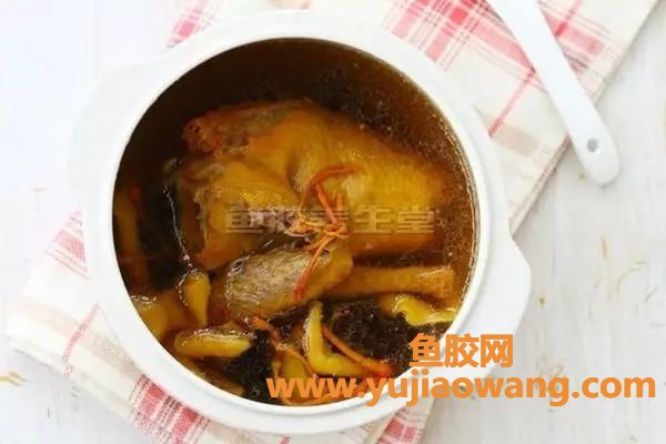 (鱼胶怀孕喝怎么炖)“一鸽胜九鸡”,鱼胶炖鸽子,孕期吃有意想不到的好