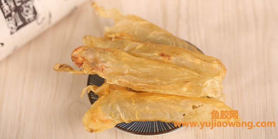 (鱼胶吃多了对肾有影响吗)深秋时令，鱼胶与饮食男女那点事