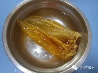 (鱼胶可以和鹌鹑一起吃吗)滋阴美容，枸杞鱼胶[花胶]炖鹌鹑的做法
