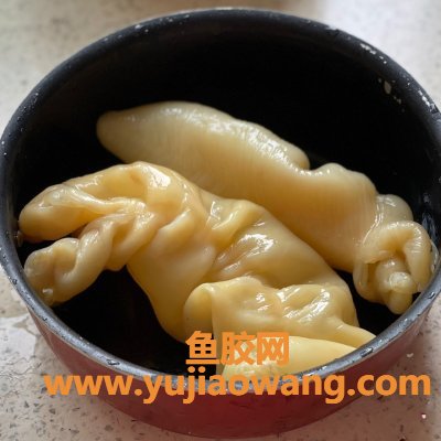 (炖鱼胶用什么配料)餐桌上的保留项目瘦肉炖花胶,隔段时间就做一次 (炖鱼胶用什么配料)餐桌上的保留项目瘦肉炖花胶,隔段时间就做一次