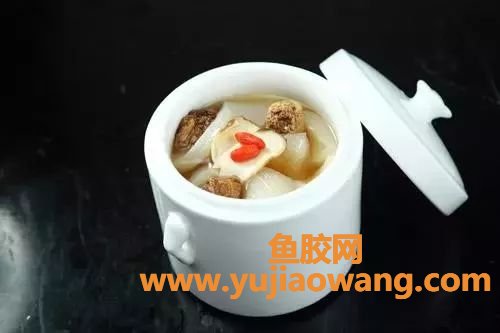 (鱼胶糯米红枣的功效与作用)春节鱼胶食谱大全，美味营养，全家健康过