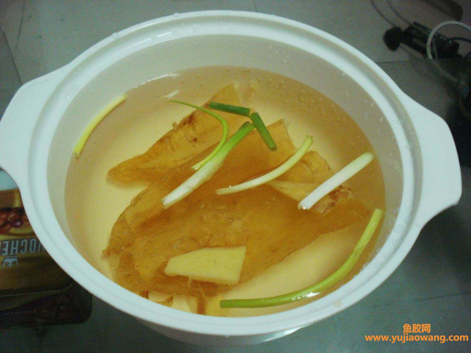 (鳕鱼胶比黄花胶腥)花胶怎么做才能完全没有腥味_孩子都能喝满满一碗