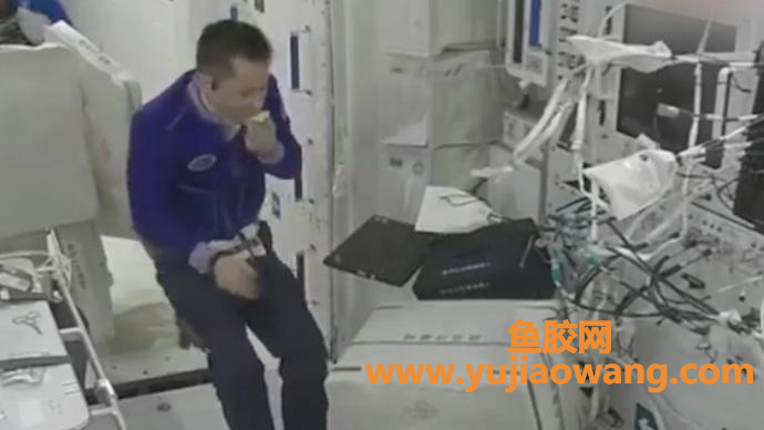 (每天吃一个海参好吗)每天吃一个苹果,血脂是升还是降?多数人都不知 (每天吃一个海参好吗)每天吃一个苹果,血脂是升还是降?多数人都不知