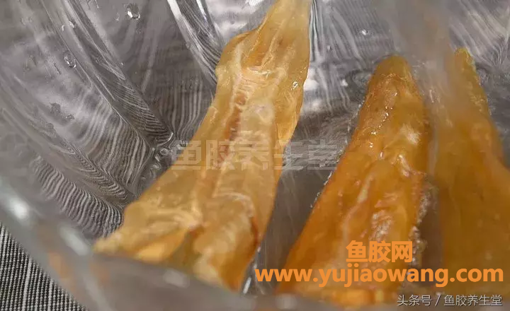(哺乳期吃鱼胶都通过母乳给宝宝吗)准妈妈吃花胶秘笈_从这道花胶靓汤